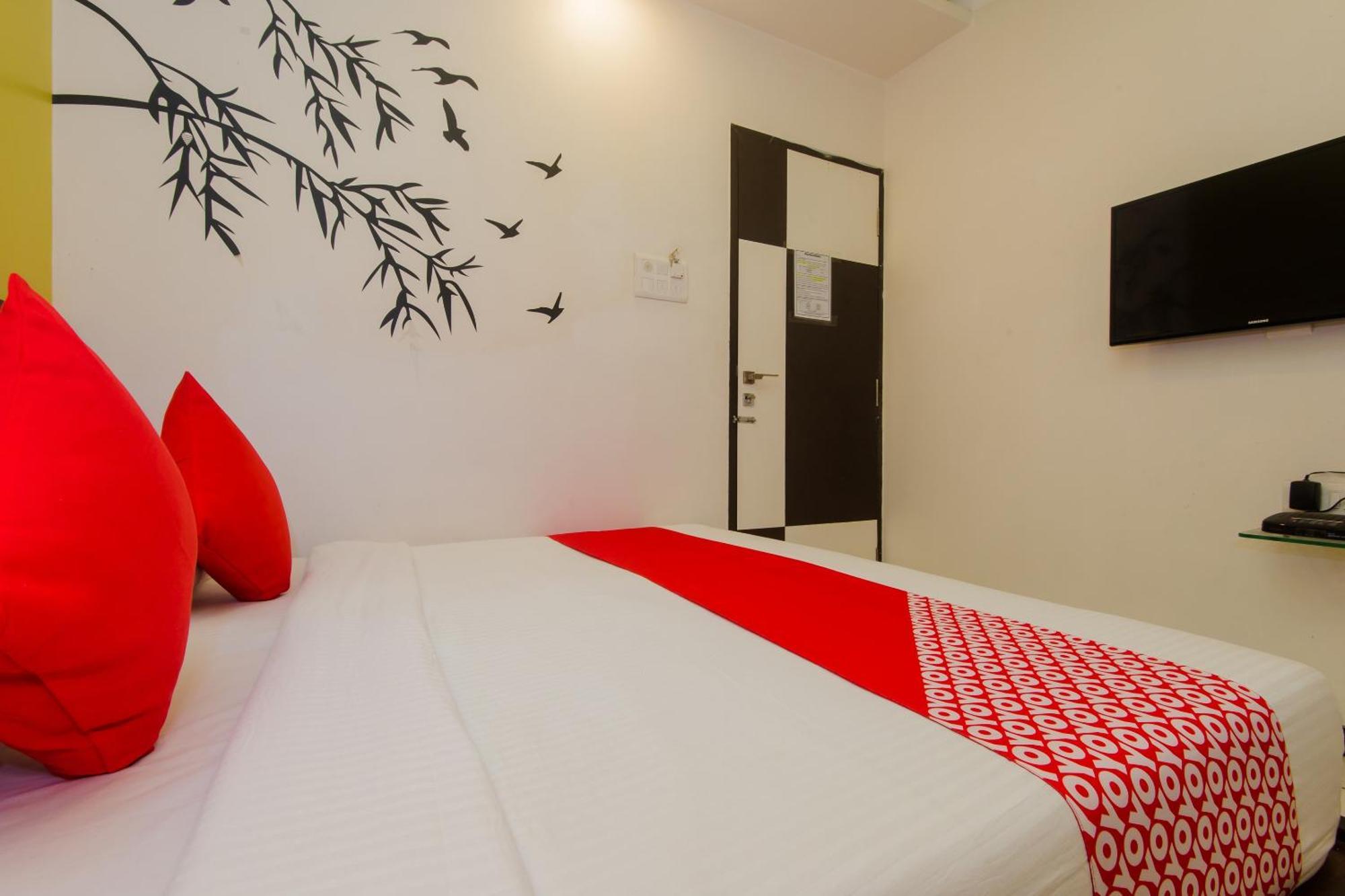 โอโย 3769 บลูเพิร์ล เรซิเดนซี Hotel มุมไบ ภายนอก รูปภาพ