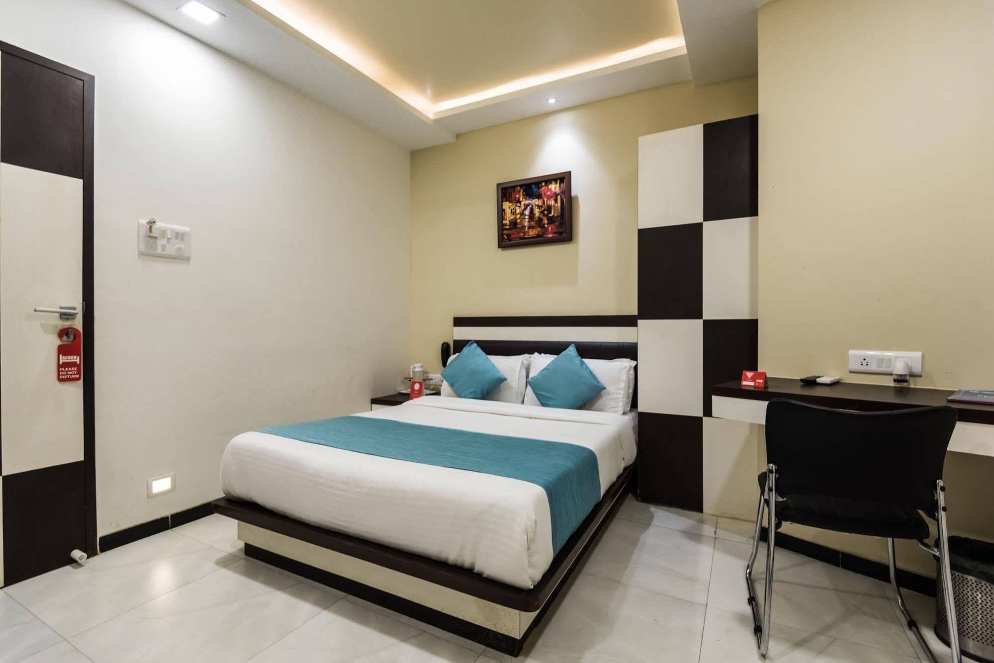 โอโย 3769 บลูเพิร์ล เรซิเดนซี Hotel มุมไบ ภายนอก รูปภาพ