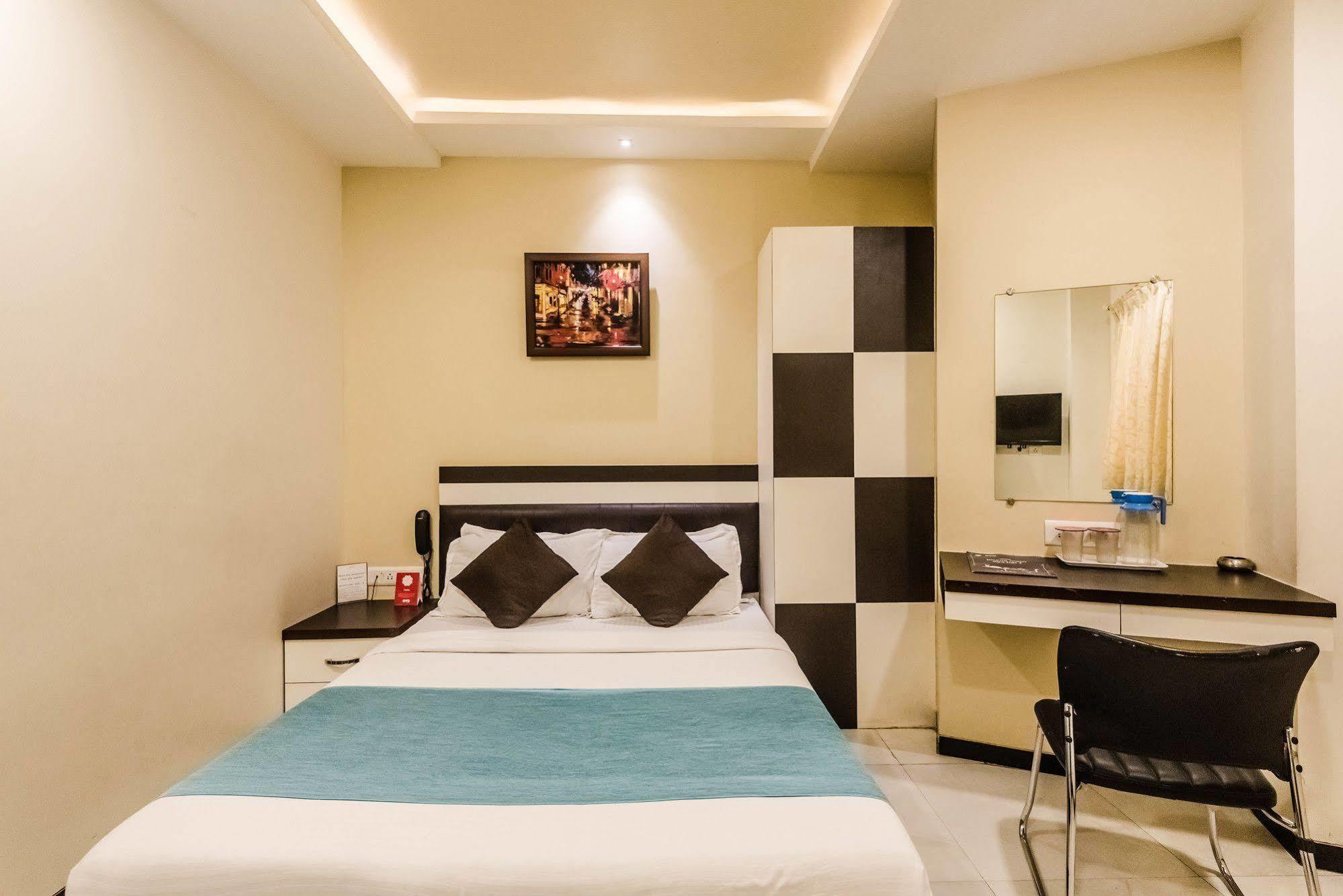 โอโย 3769 บลูเพิร์ล เรซิเดนซี Hotel มุมไบ ภายนอก รูปภาพ
