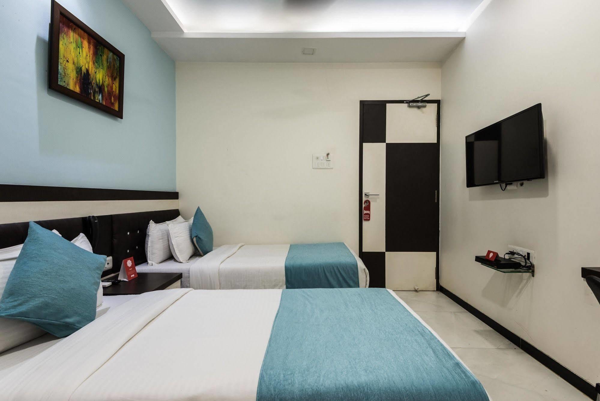 โอโย 3769 บลูเพิร์ล เรซิเดนซี Hotel มุมไบ ภายนอก รูปภาพ