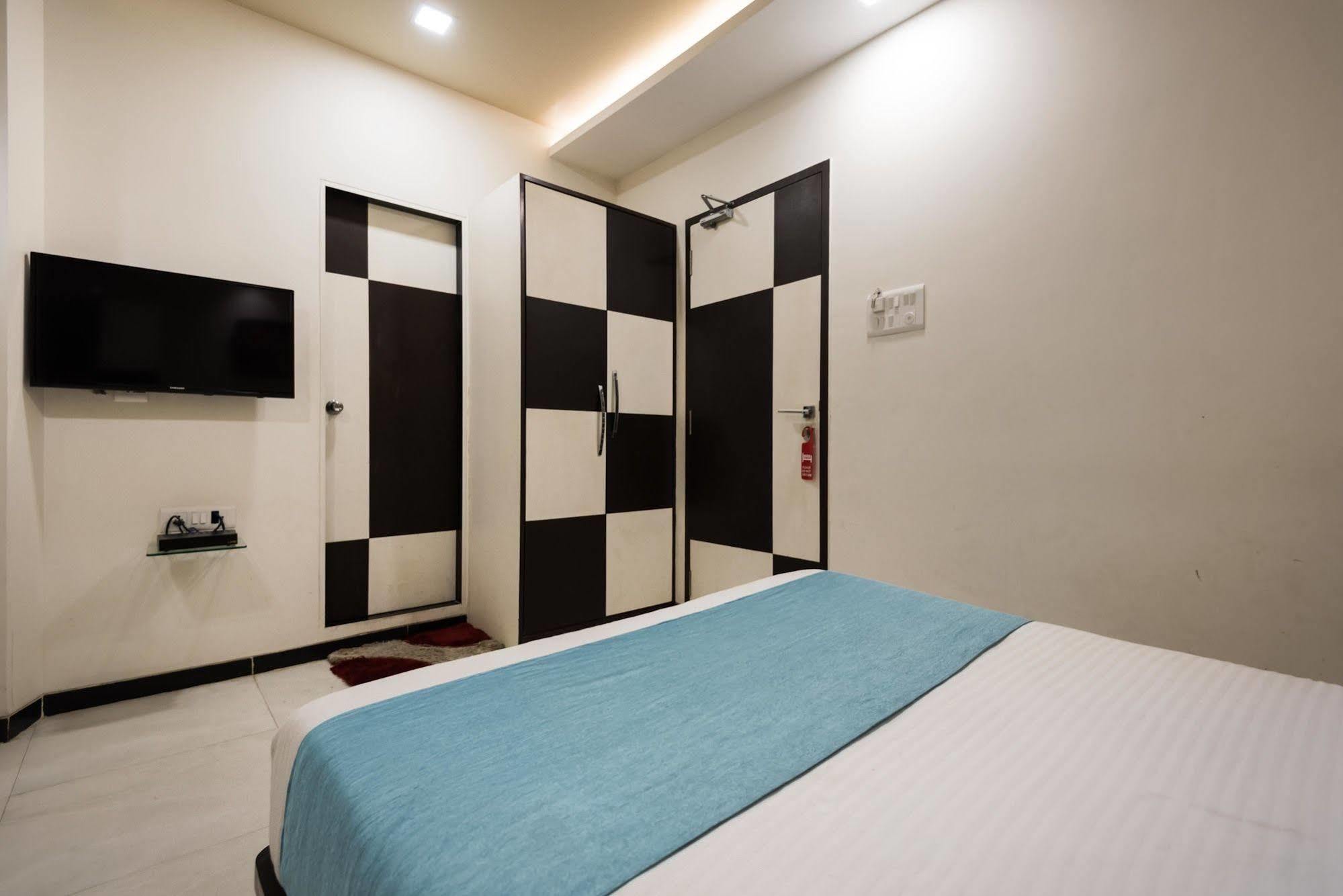 โอโย 3769 บลูเพิร์ล เรซิเดนซี Hotel มุมไบ ภายนอก รูปภาพ