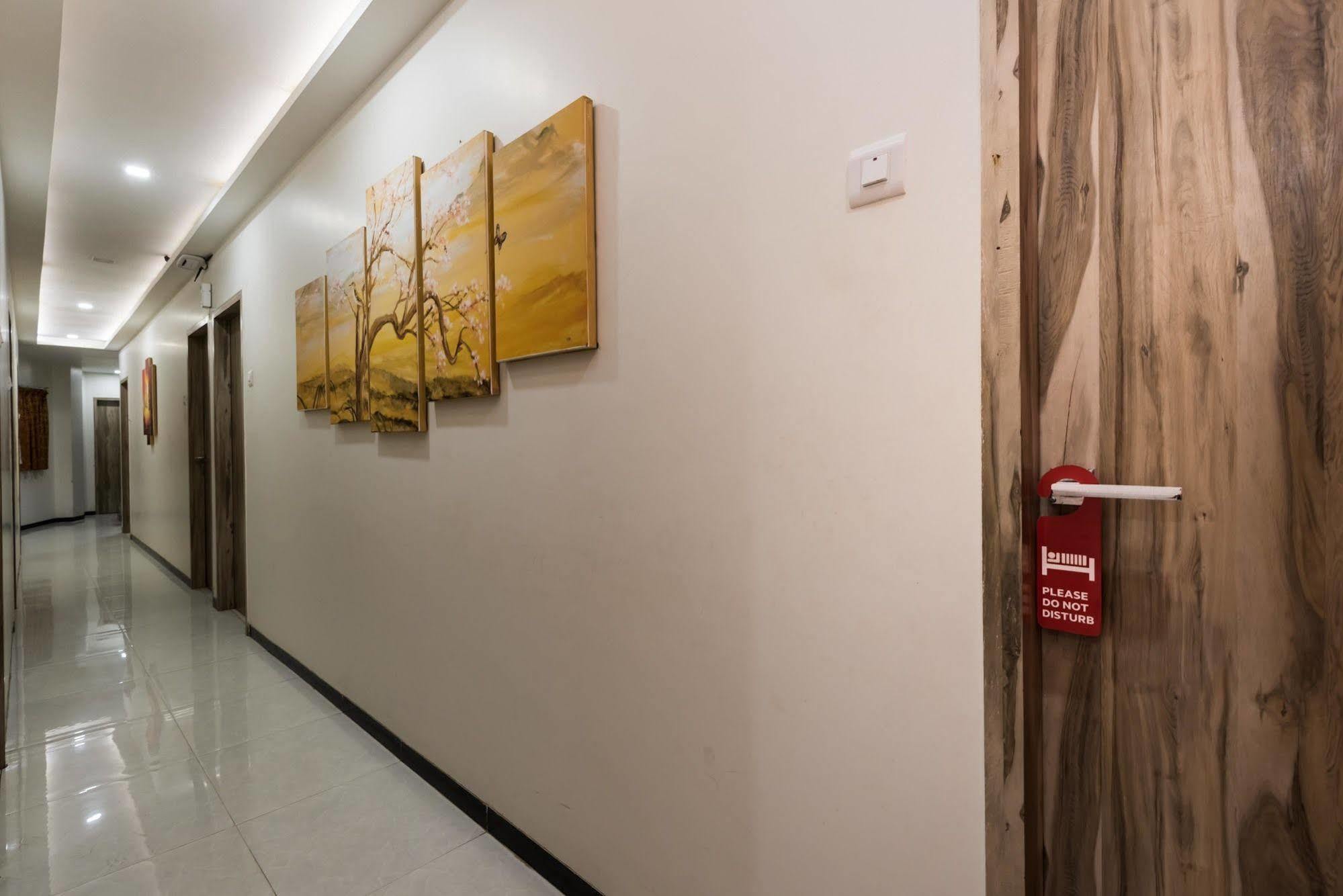 โอโย 3769 บลูเพิร์ล เรซิเดนซี Hotel มุมไบ ภายนอก รูปภาพ